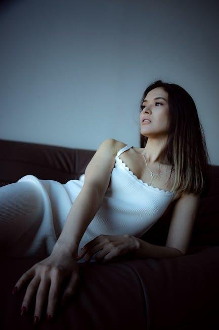 Mix and Match: Creating Unique Looks with Minimalist Accessories